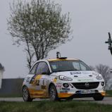 Flotte Youngster: Marijan Griebel (Opel Adam R2) und sein Teamkollege Fabian Kreim liegen punktgleich auf dem vierten Platz der Masters-Wertung
